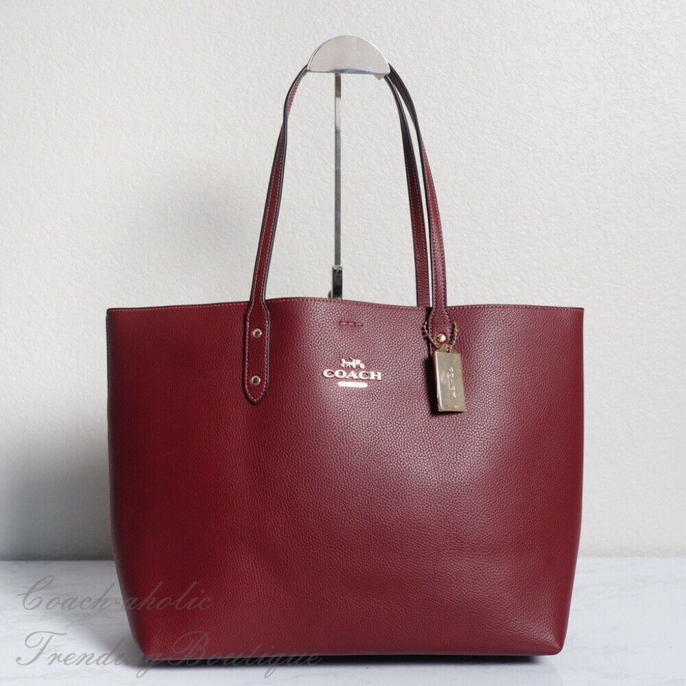 Coach Town Tote wine